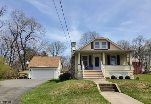 15 Cregar Ave, High Bridge, NJ 08829