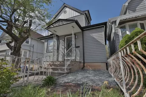 823 Garden St, Elizabeth, NJ 07202