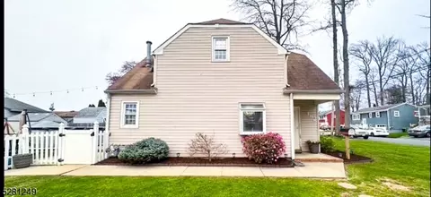 181 Furman Blvd, Keyport, NJ 07735