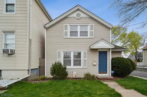 322 N 9th St, Prospect Park, NJ 07508