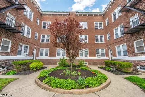 6 Altamont #16, Morristown, NJ 07960