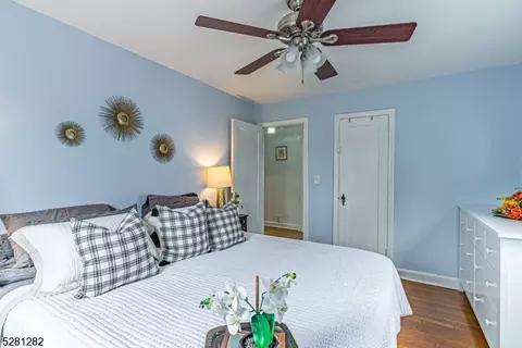 20 Laurel Pl, Nutley, NJ 07110 photo 8