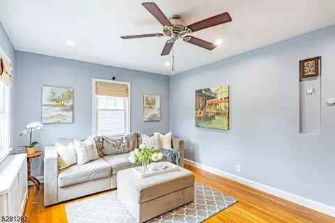 20 Laurel Pl, Nutley, NJ 07110 photo 2