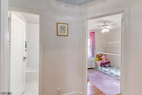 20 Laurel Pl, Nutley, NJ 07110 photo 5