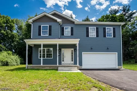 692 Belvidere Rd, Phillipsburg, NJ 08865