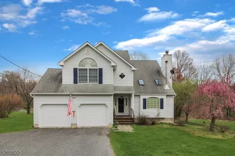 35 Koeck Rd, Knowlton Twp, NJ 07832
