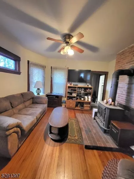 730 Monroe, Plainfield, NJ 07063 photo 4