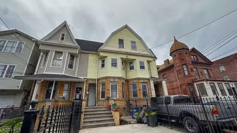 61 Lincoln Ave, Newark, NJ 07104
