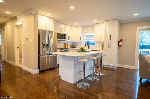 22 Perrin Dr, Wayne, NJ 07470 photo 6