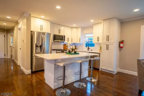 22 Perrin Dr, Wayne, NJ 07470 photo 7