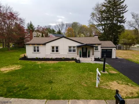 22 Perrin Dr, Wayne, NJ 07470 photo 5