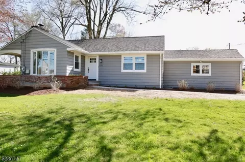 131 Deforest Ave, East Hanover, NJ 07936