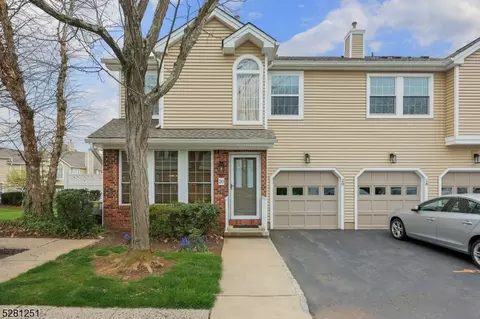 20 Wood Duck Pond Rd, Bedminster, NJ 07921