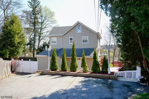 26 Center St, Butler, NJ 07405