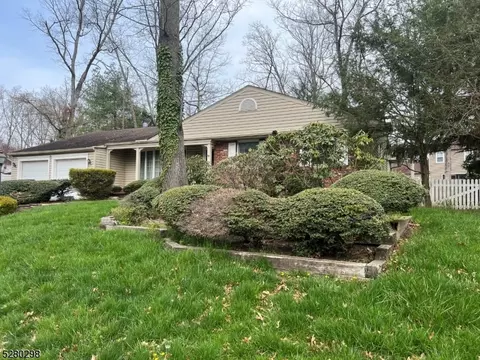 22 Brandywine Dr, Berlin, NJ 08009