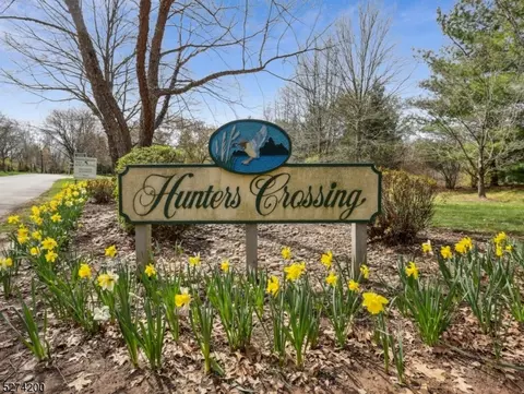 182 Milkweed Ct, Three Bridges, NJ 08887