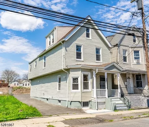 641 S 10th St, Newark, NJ 07108
