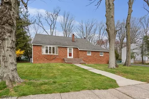 123 Livingston Ave, Edison, NJ 08820
