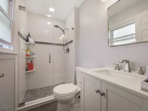 28 Kimberly Pl, Wayne, NJ 07470 photo 25