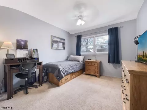 28 Kimberly Pl, Wayne, NJ 07470 photo 26