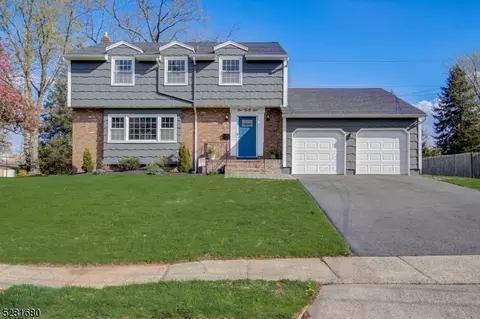 141 Summit Ct, Westfield, NJ 07090