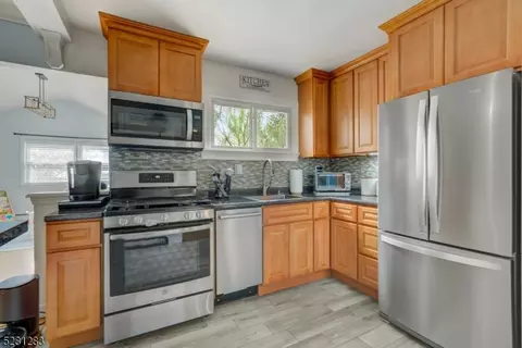 85 Hawthorne Ave, Springfield, NJ 07081 photo 10