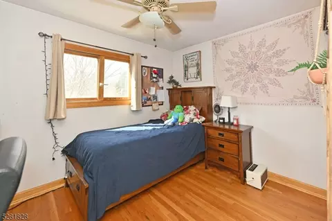 210 Hillcrest Dr, Paramus, NJ 07652 photo 25