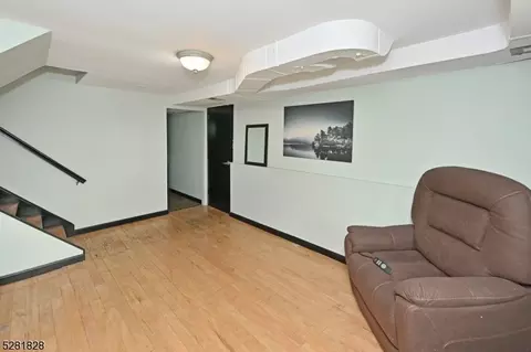 210 Hillcrest Dr, Paramus, NJ 07652 photo 19