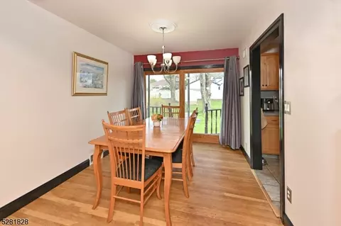 210 Hillcrest Dr, Paramus, NJ 07652 photo 11