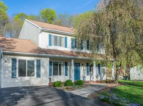 43 Passaic Ave, Ogdensburg, NJ 07439