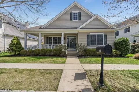 35 Falcon Way, Washington, NJ 07882