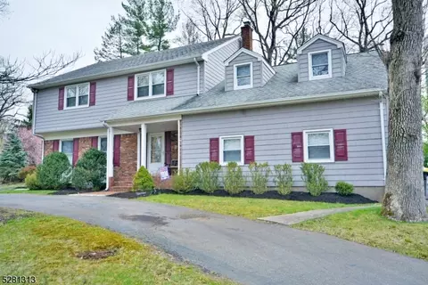 36 Hillcrest Rd, Bridgewater Twp, NJ 08836