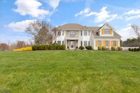 14 Parkland Dr, Milford, NJ 08848