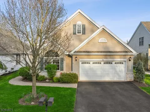 5 Jays Cor, Franklin Twp, NJ 08873
