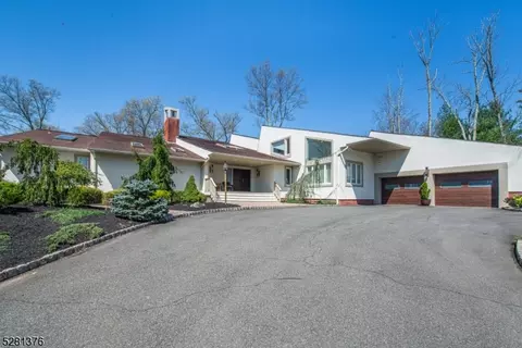 14 Cherokee Trl, Florham Park, NJ 07932