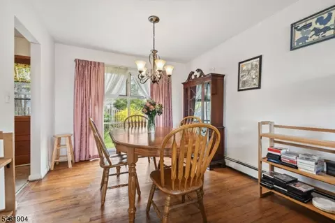 129 Algonquin Trl, Wayne, NJ 07470 photo 6