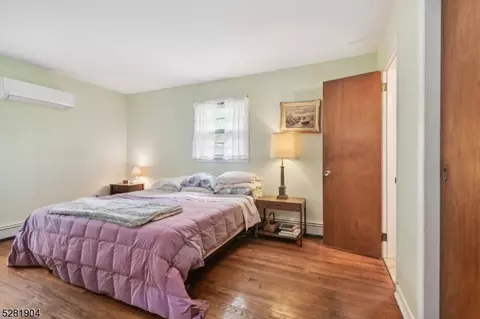 129 Algonquin Trl, Wayne, NJ 07470 photo 10