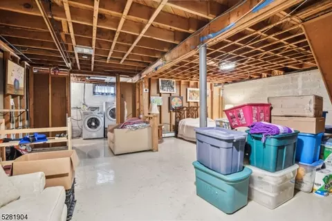 129 Algonquin Trl, Wayne, NJ 07470 photo 18