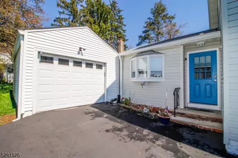75 Guy St, Dover, NJ 07801 photo 3
