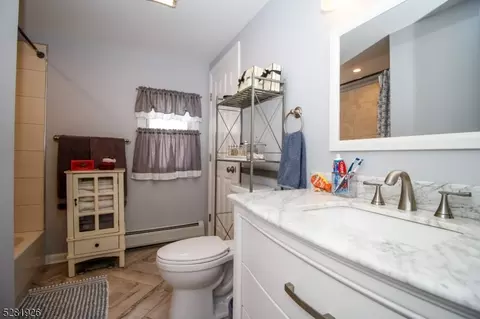75 Guy St, Dover, NJ 07801 photo 13