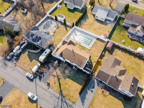 27 David Scott Dr, Wayne, NJ 07470 photo 34