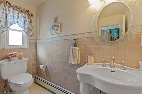 27 David Scott Dr, Wayne, NJ 07470 photo 12