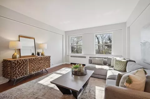 10 Crestmont Rd #1H, Montclair, NJ 07042