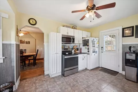 2 Stephen St, Dover, NJ 07801 photo 9