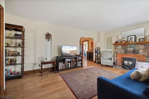 2 Stephen St, Dover, NJ 07801 photo 4