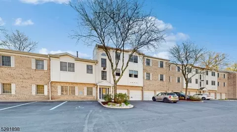 23 Colonial Village Dr, Hillsdale, NJ 07642