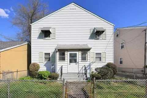 88 Ross St, Newark, NJ 07114