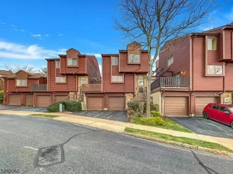 12 Patriot Crossing Ct, Rockaway, NJ 07866