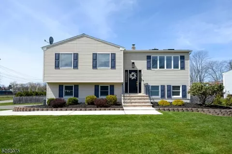 3 Terrace Dr, Newton, NJ 07860