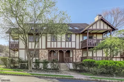 2809 Mark Twain Way, Mahwah, NJ 07430